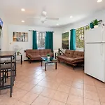 Unparalleled Luxury 2Br Home In Prime La Location