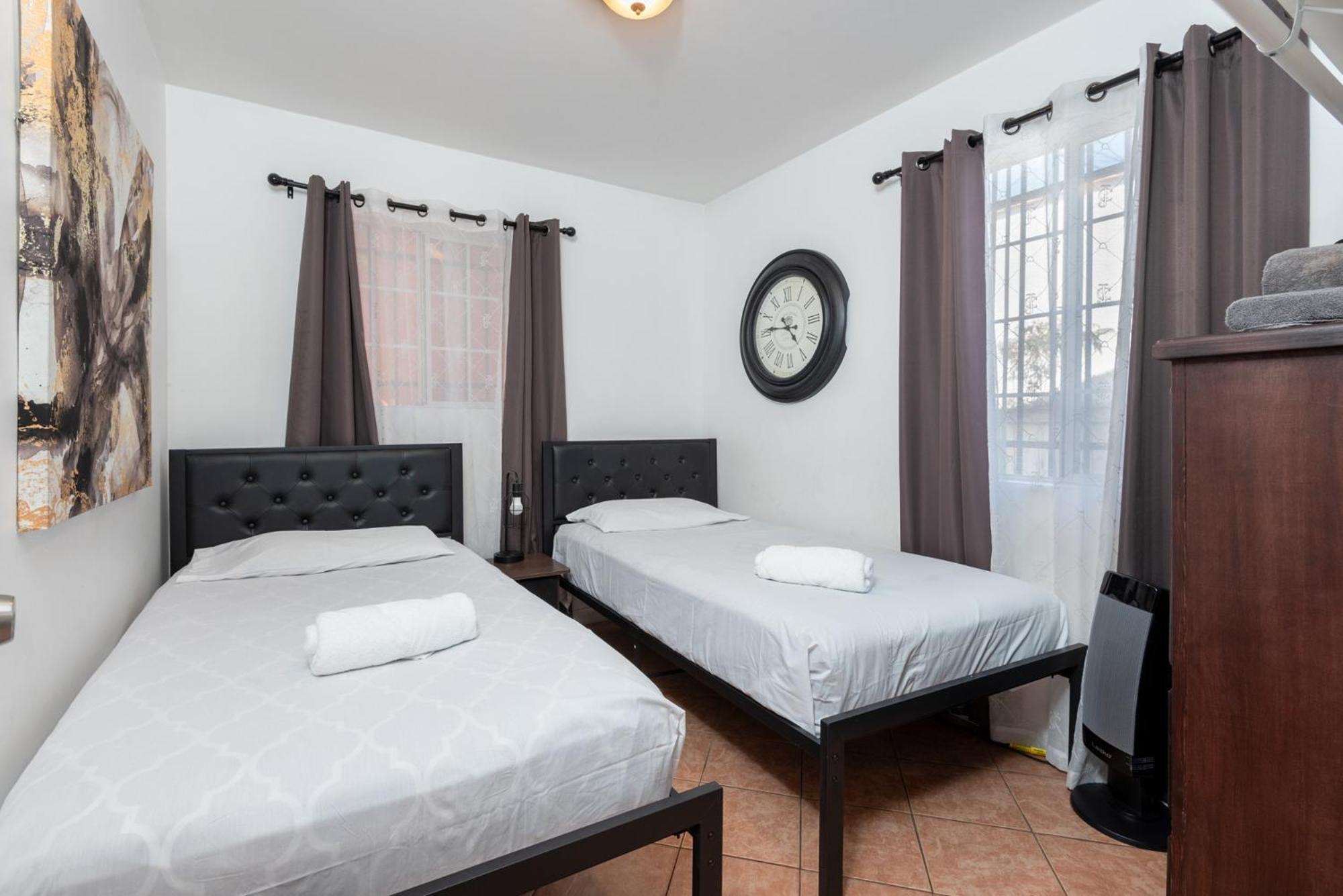 Appartement Unparalleled Luxury 2br In Prime La Location *