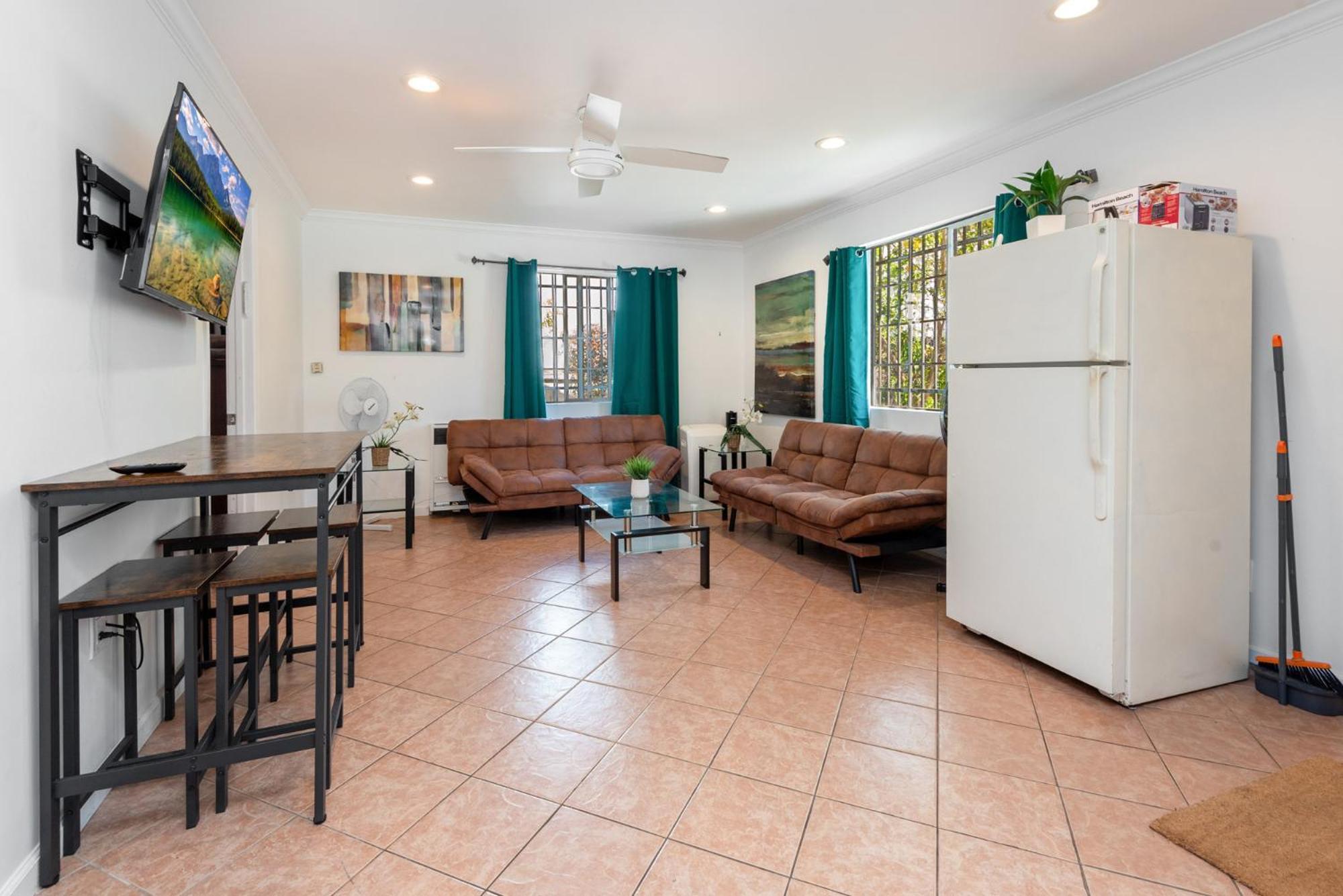 Unparalleled Luxury 2br In Prime La Location * Los Angeles